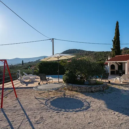 Sofia With Private Pool And Stunning View Of The Sea Kaštel Novi