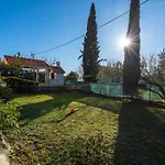 Sofia With Private Pool And Stunning View Of The Sea Dom wakacyjny Kaštel Novi
