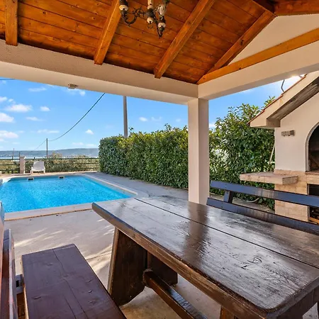 Sofia With Private Pool And Stunning View Of The Sea Kaštel Novi